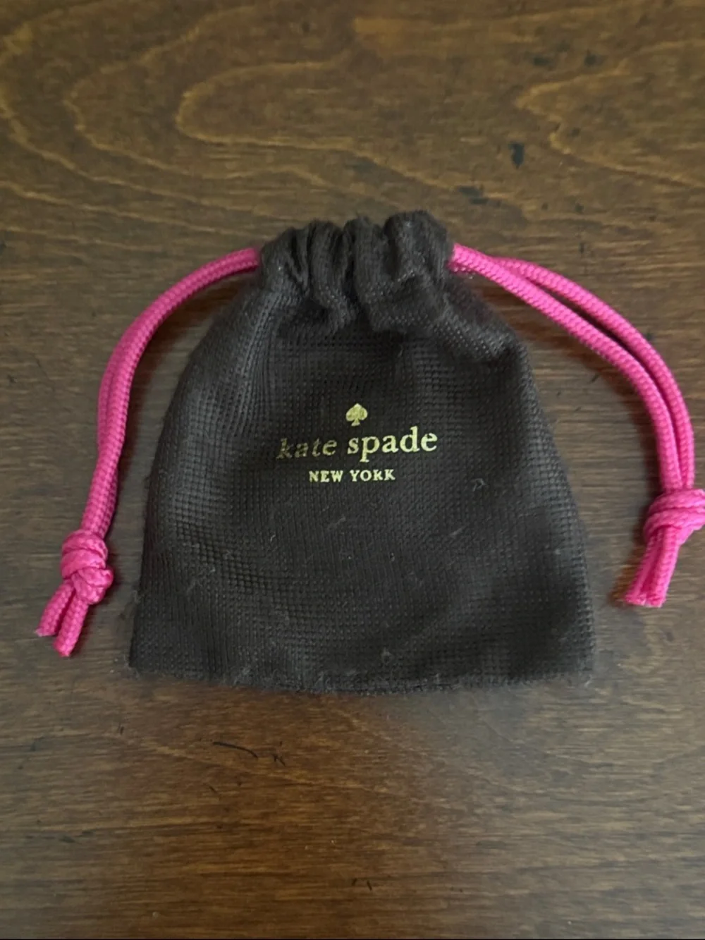 Kate Spade Women’s Cream Take A Bow Bracelet OS EUC
